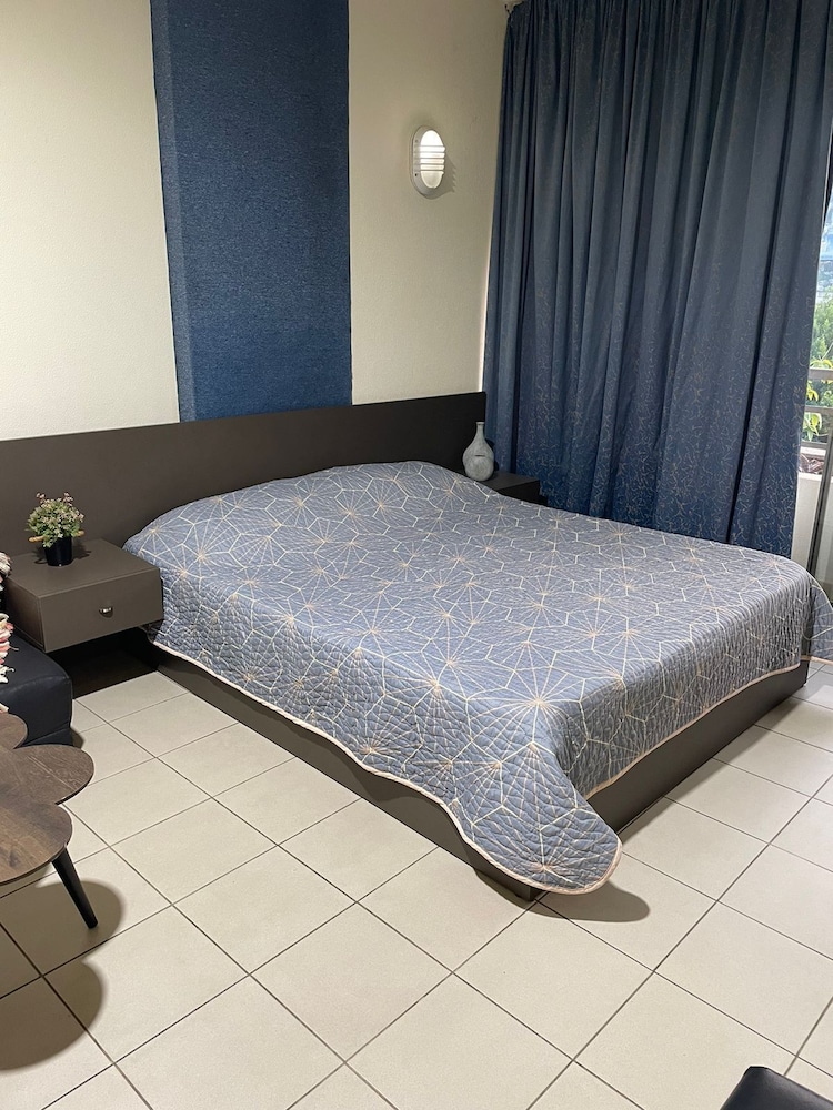 Loft in Siwar-zouk- 2 Minutes From Hotel Le Royal-dbayeh- by car