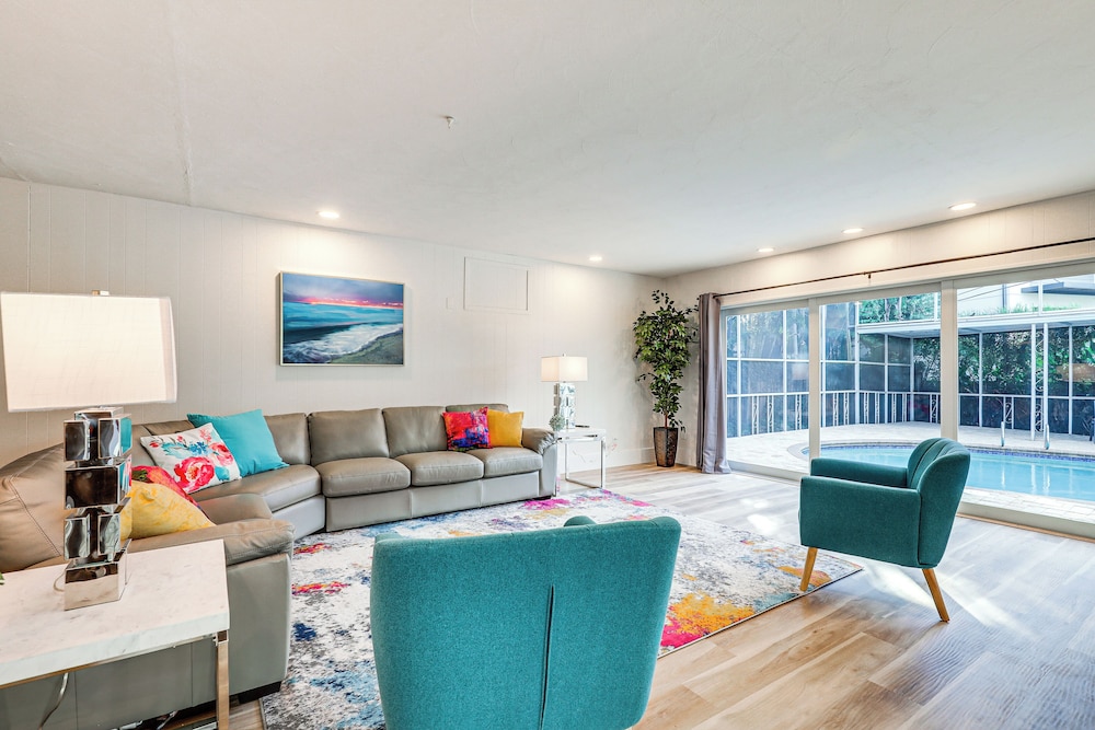 Davis Island Home w/ Lanai: 3 Mi to Downtown Tampa