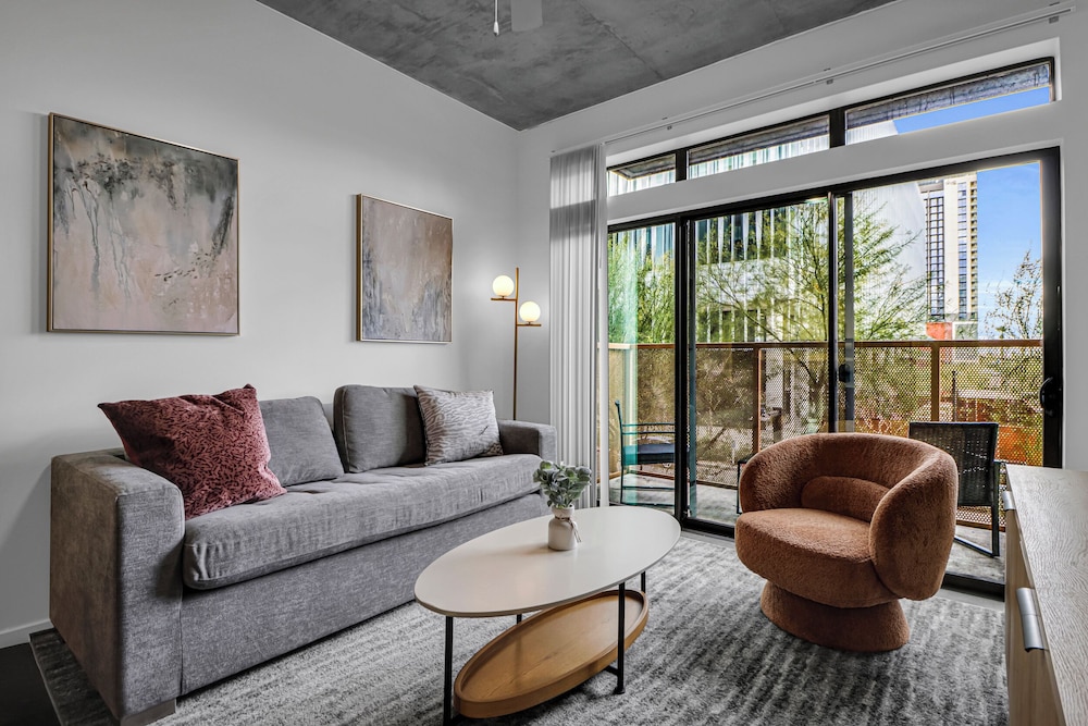 Phoenix Urban Luxury Escape