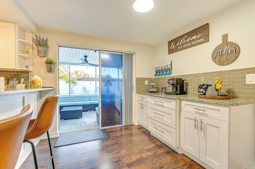 Holiday Oasis w/ Heated Pool: Near Gulf Beaches!