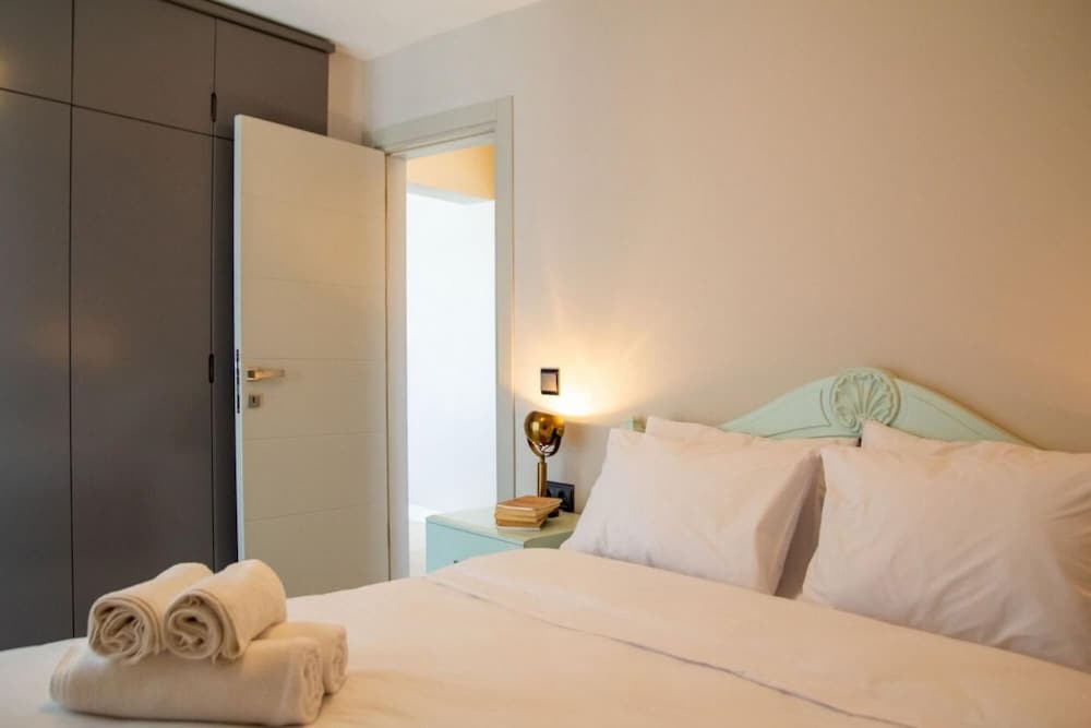 Apartment With Amazing View Near Beach in Cesme view 5