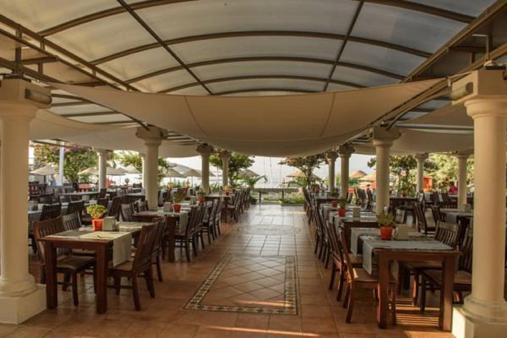Bodrum Sea Side Beach Club Otel - Image 58