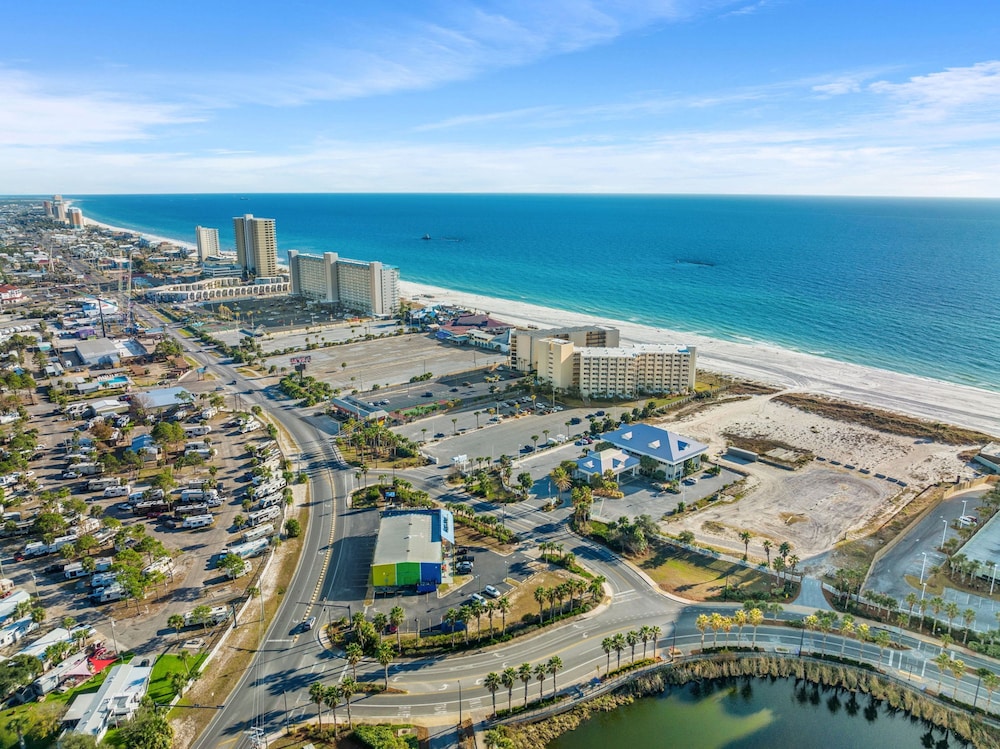 Beachfront Studio Condo - Top of the Gulf 317