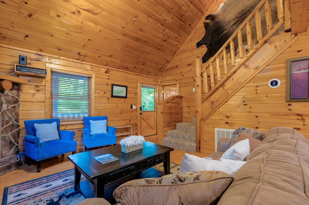 Rosey Bear 2 Bedroom Cabin