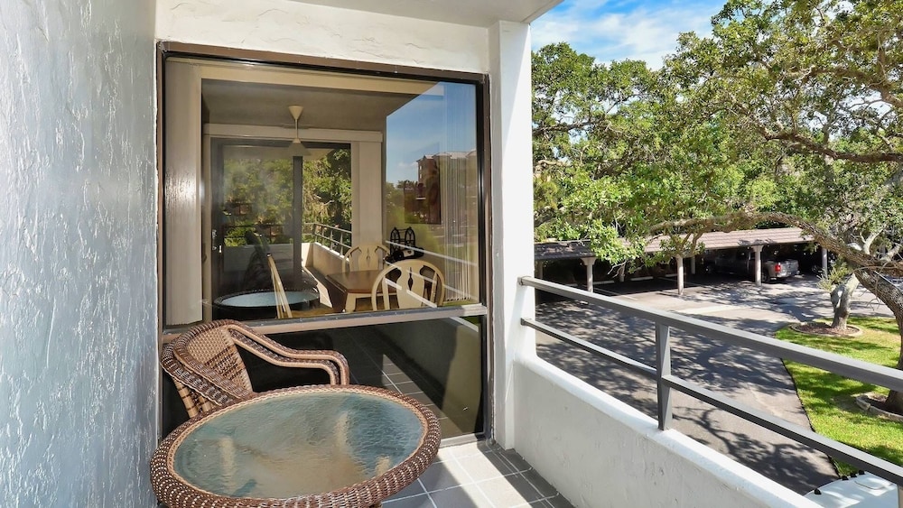 Anchorage Resort 2nd Floor 2 Bedroom Condo Facing IntraCoastal Waters 2 Condo