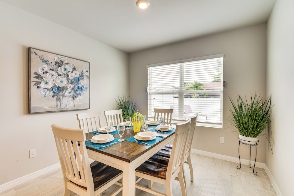 Pickleball Court, Saltwater Pool: Cape Coral Home!