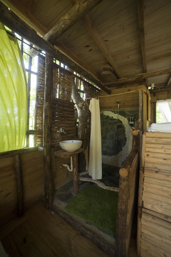 Photo 48