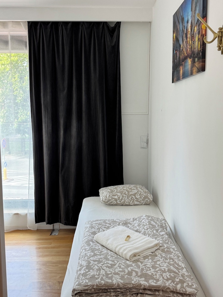 Amber Hostel