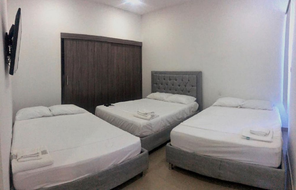6mb-1 Mansion In Cartagena On The Beach With Air Conditioning And Wifi view 3