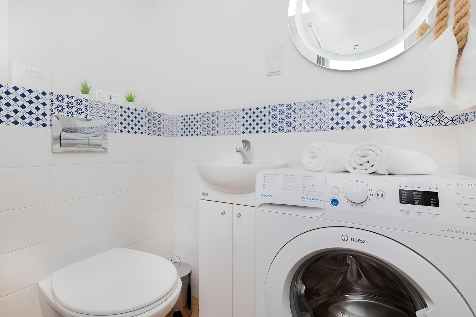 Marine Sopot Studio by Renters view 4
