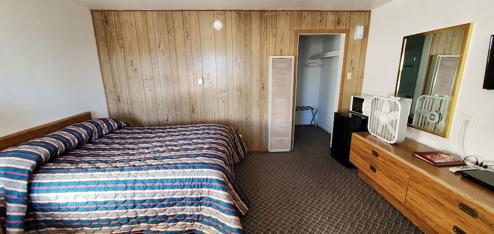 Budget Inn