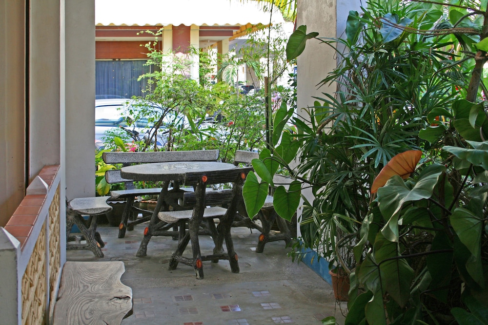 Niku Guesthouse