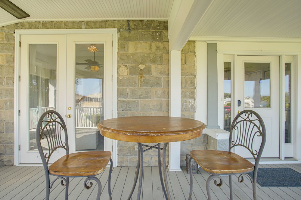 < 1 Mi to Boat Ramp: Coastal Virginia Hideaway