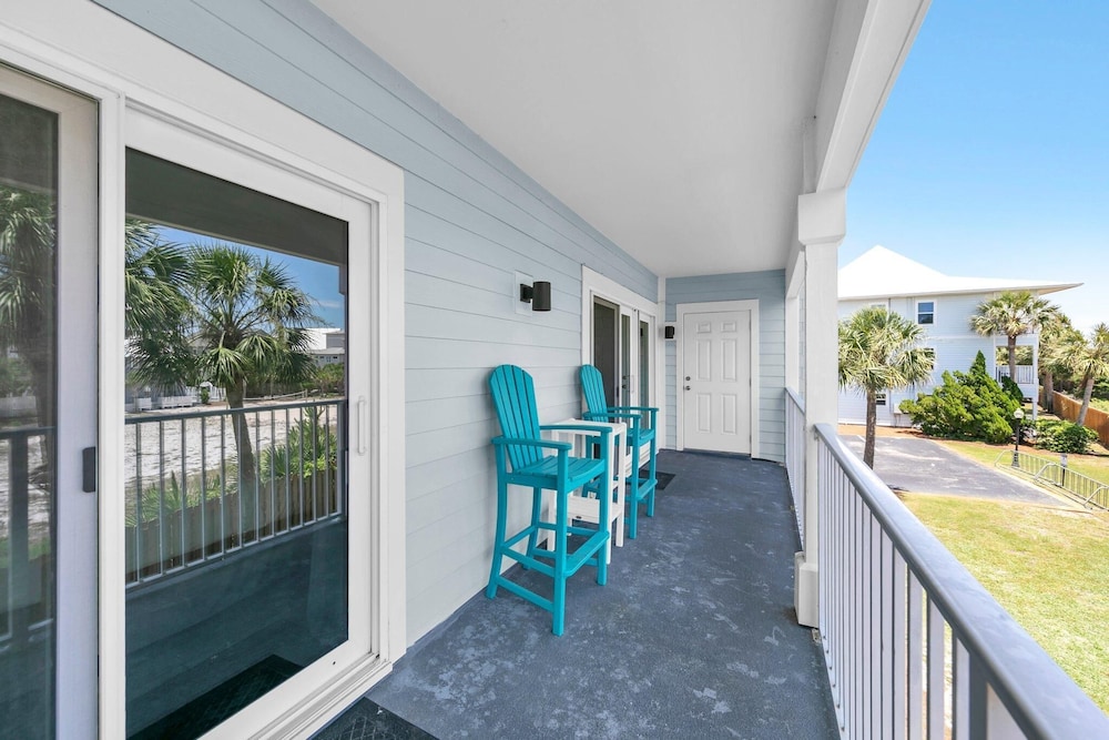 Beachside Villas 1022