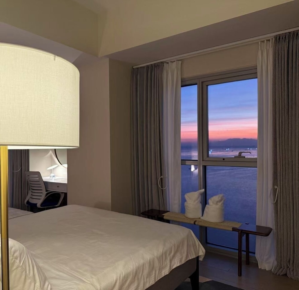Luxurious European Style Penthouse Modern Apart ment Cross City of Dreams OKADA SOLAIRE MOA Airport