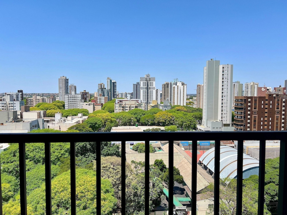 Aptos no Centro com Piscina e Academia