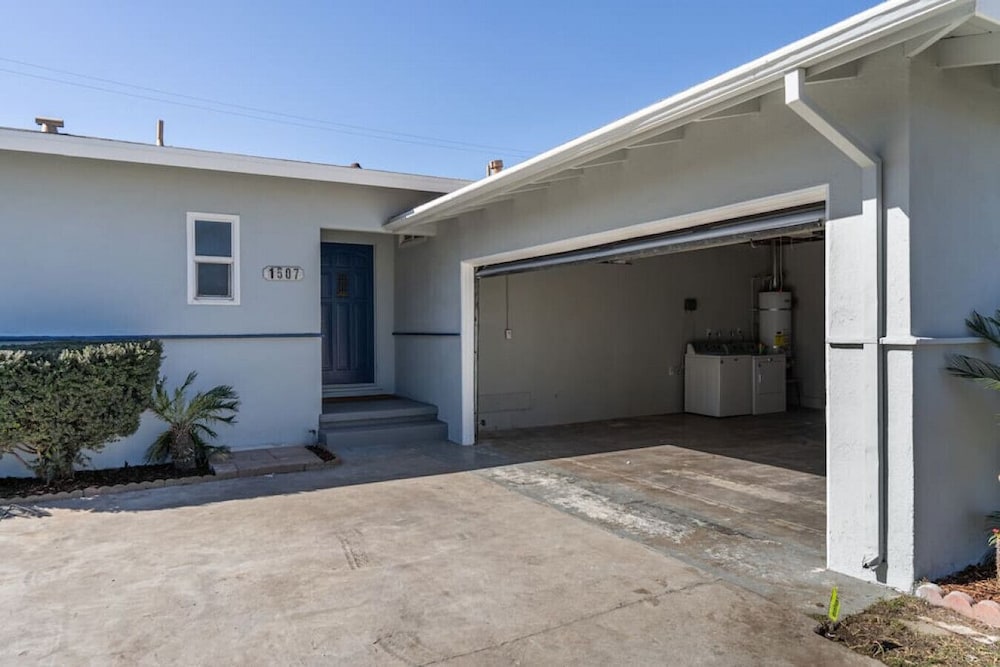 Disneyland 5BR Fullerton House Fully Remodeled 2023 w Garage Fenced Yard p61