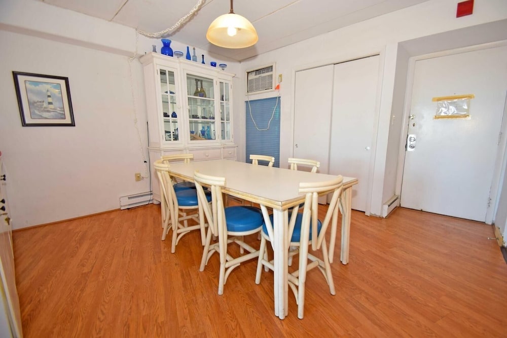 High Point South 1G - 1 Br Condo