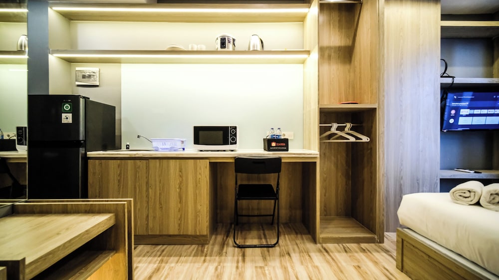 Homey And Warm Studio No Kitchen The City Square Surabaya Apartment