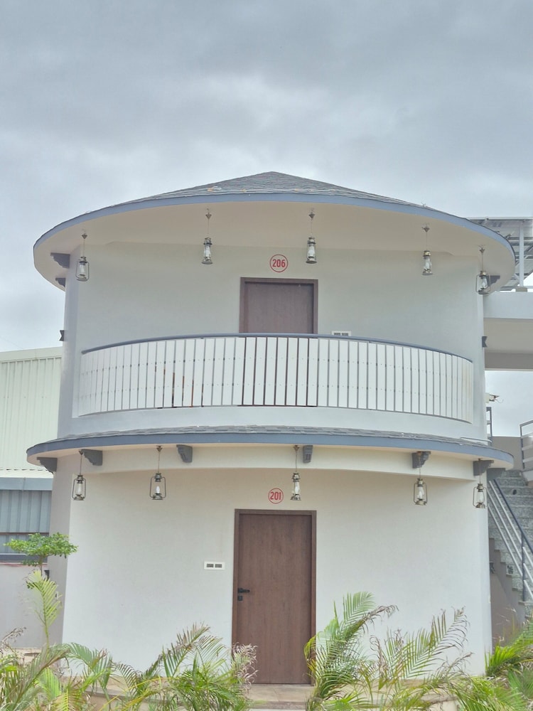 HK RESORT