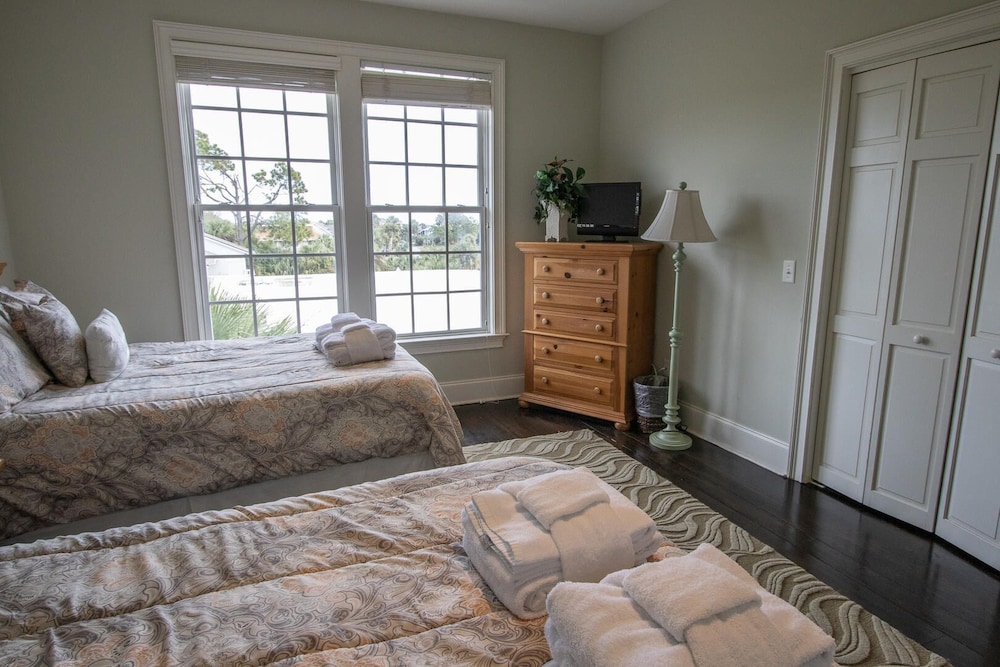 778 Marlin Dr view 4