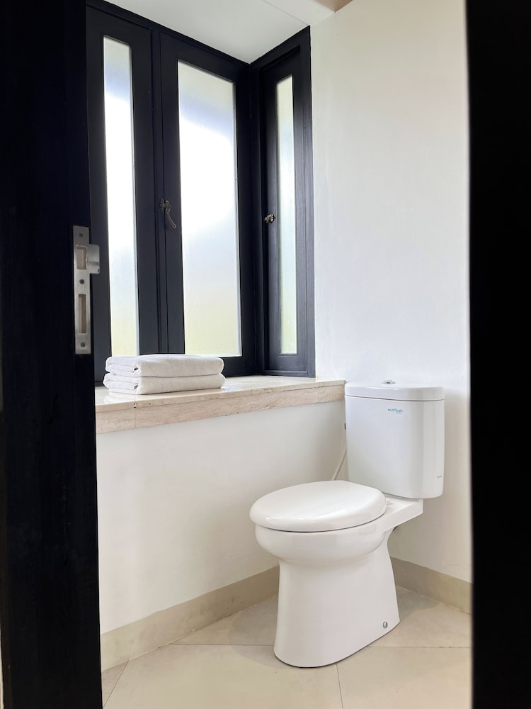 Lovely 2BR Villa Close to The Beach