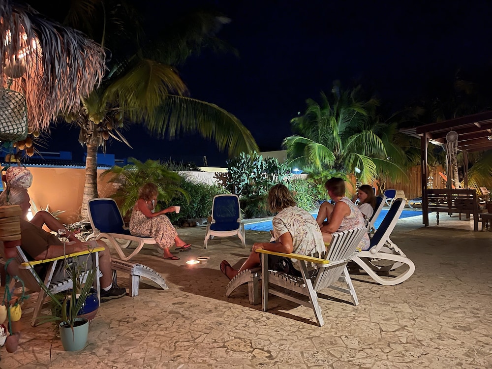 Oasis Guesthouse Bonaire Superior Suite