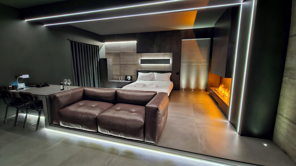 Agarthi Suites
