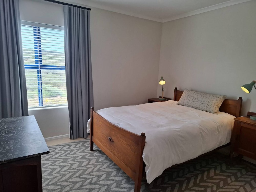 Oosiesrus - Charming Langebaan Villa With Garden View