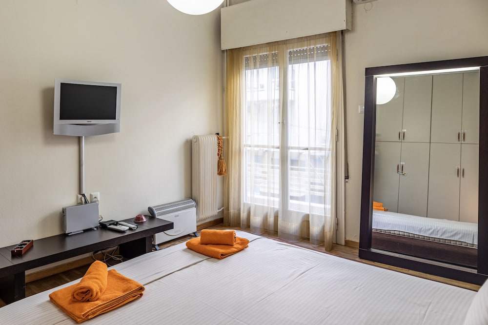 Melina's Central Flat, 5min To The Beach