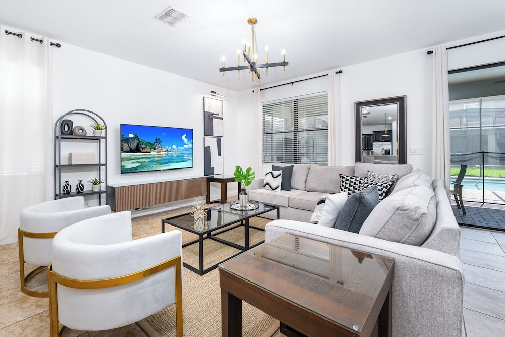 9BR Family Villa Pool Near Disney