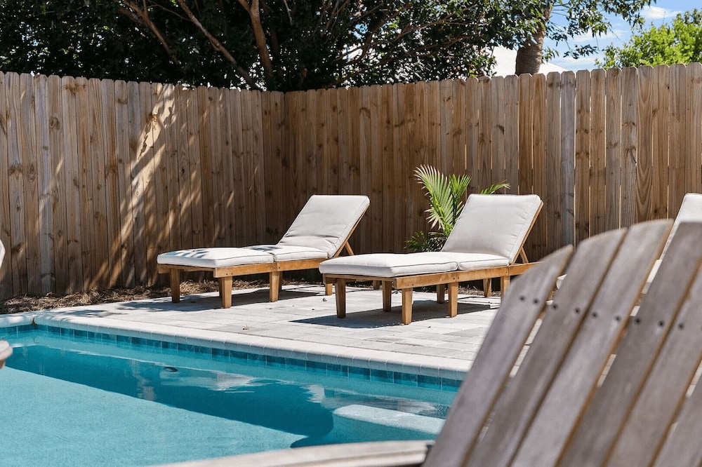 Walk to Beach, Private Pool + Fire Pit, Bonfires! G By The Sea by Avantstay