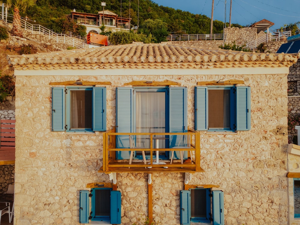 Seamansion Lefkada