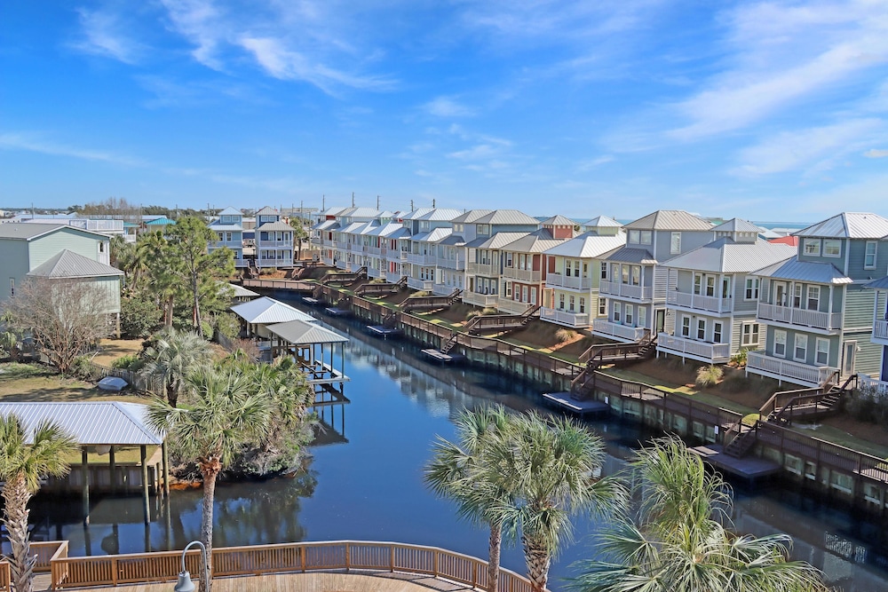 Waterside Village Condo 404 - Seadragon