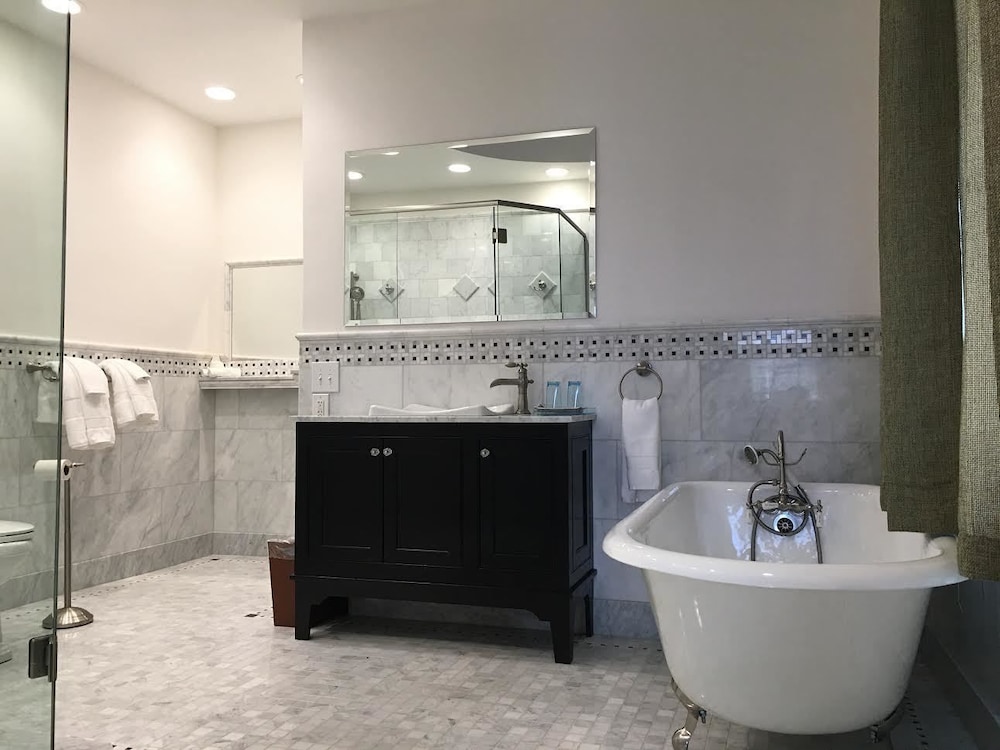Eastover Estate & Eco-Village