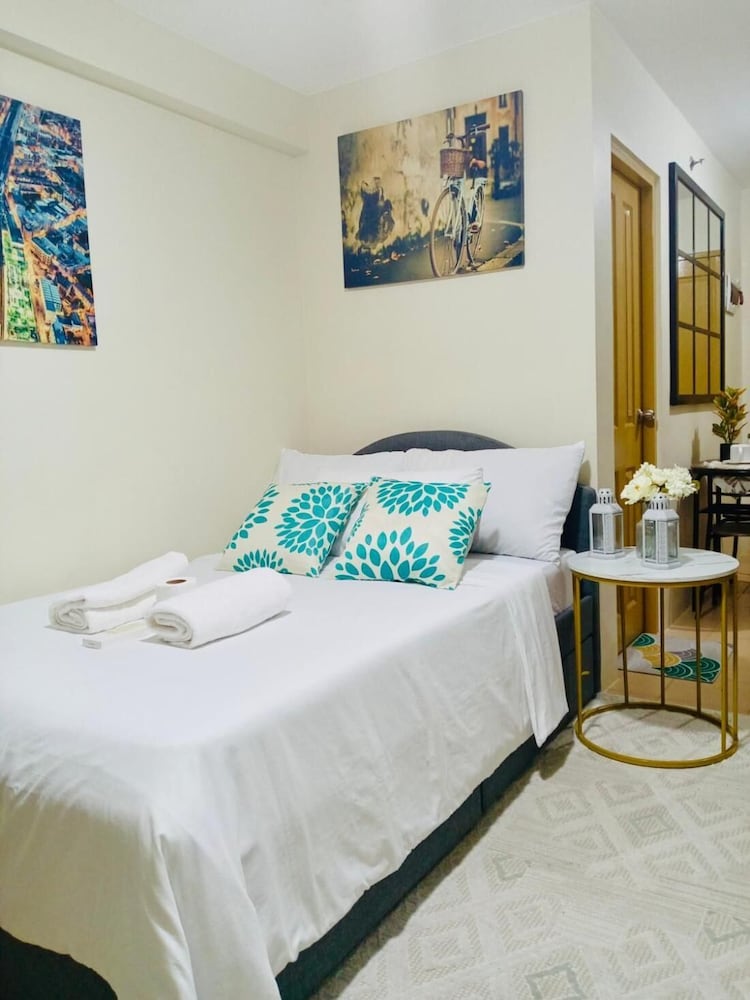 Oceanfront Condo in Dumaguete City - Perfect Getaway