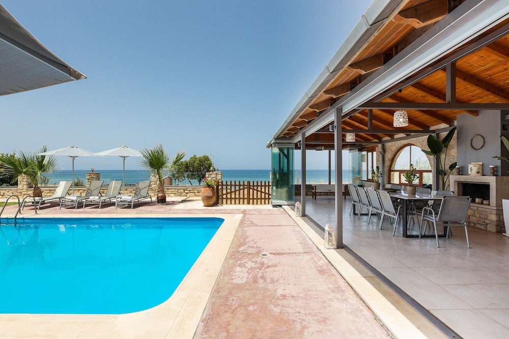 Golden Sand Beach Villa Villa
