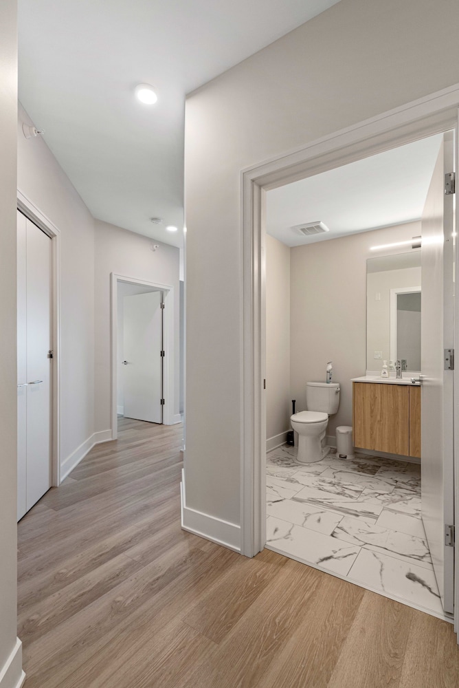 Unforgettable Stay High End 2BR Easy City Access