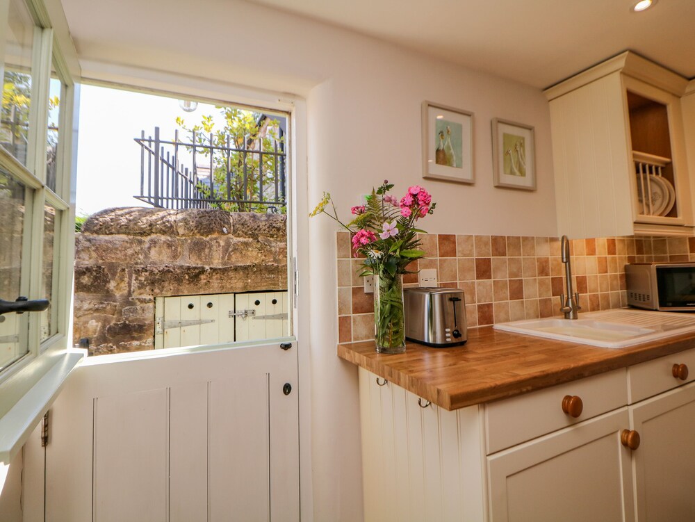 Hill Cottage
