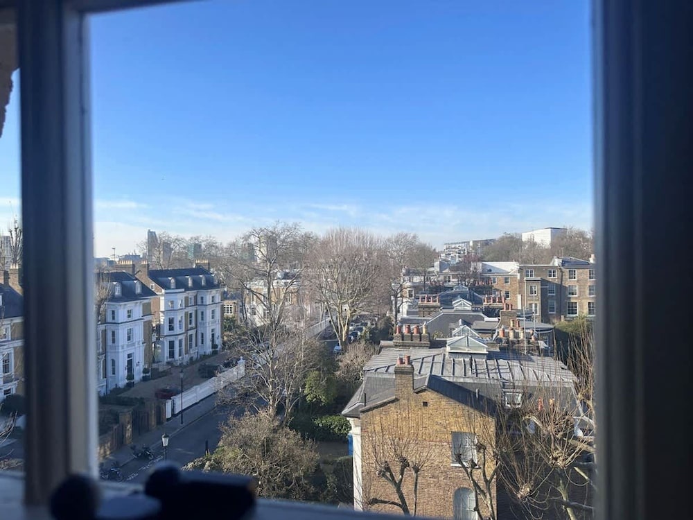 Melody Apartament in Greater London