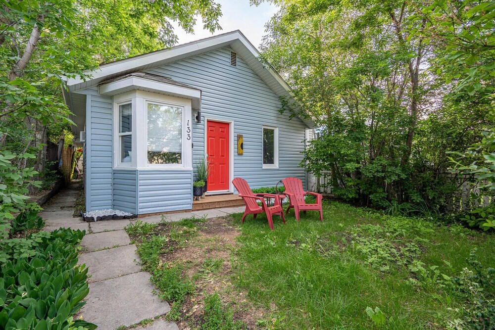 Drum Cottage No Service Fees Backyard BBQ