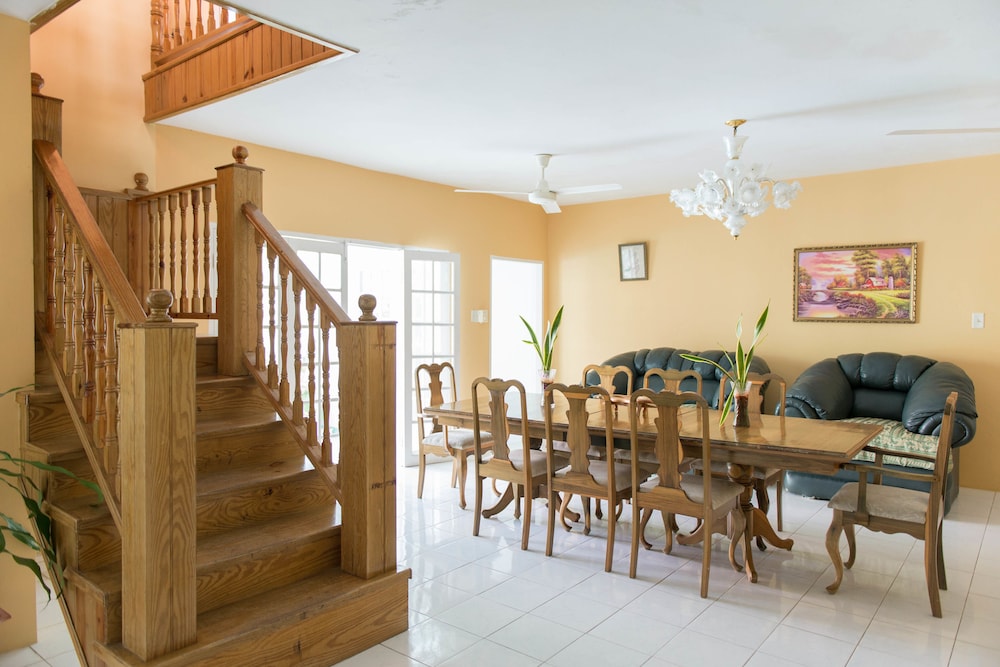 Diamond Villas and Suites