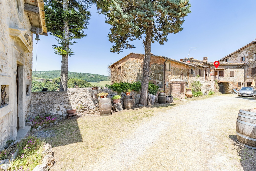 Romantic Apartment In Chianti Classico