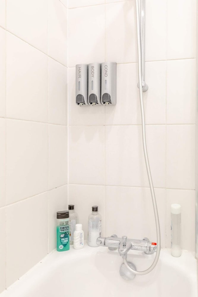 Bright and Spacious 1BD Flat - Camden