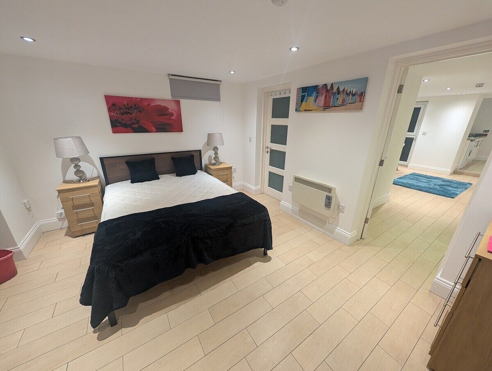 City Escape 1 Bedroom Flat in Swansea Centre