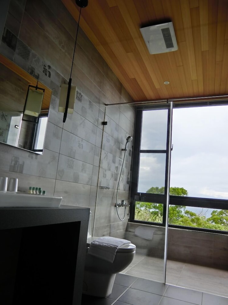 Natural Manor view 3