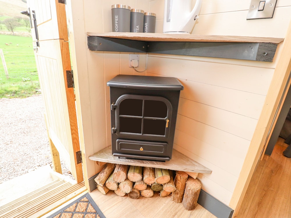 Hillcrest Shepherds Hut
