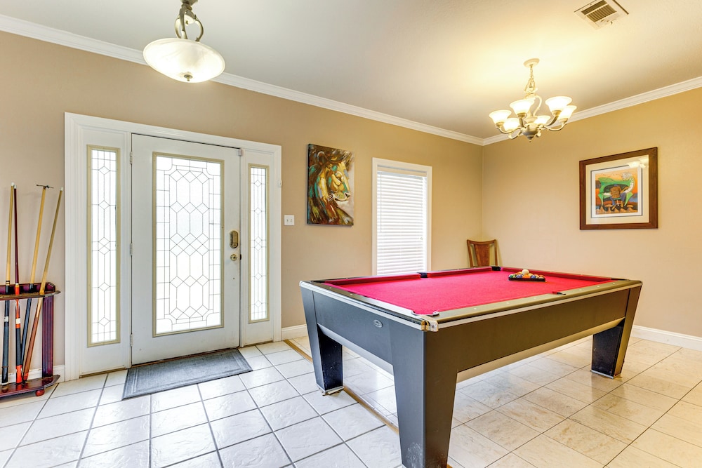 Home w/ Large Yard + Pond On-site: 15 Mi to Biloxi