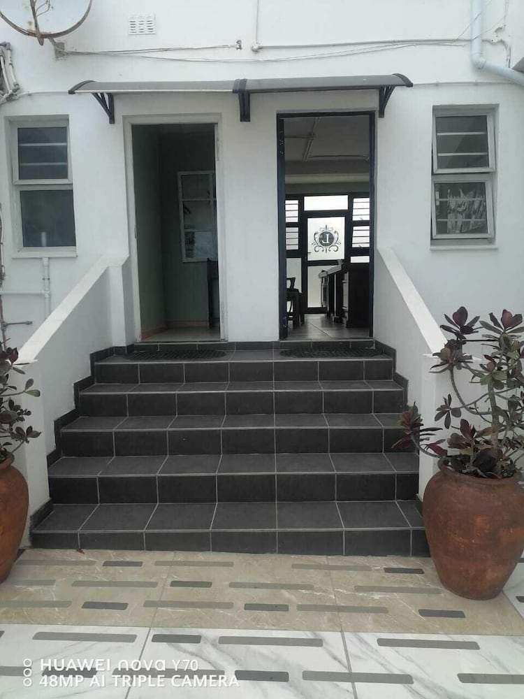 Longfellow Lodge