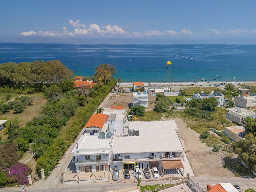 Blue Wave Suites - Ixia